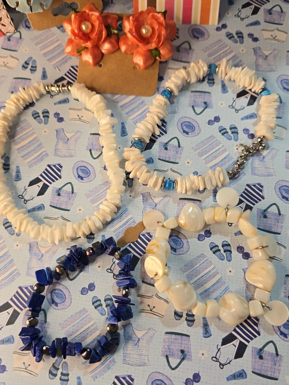 Beach theme jewelry Heishi Puca Conch Shells Stone Pearls metal and more 20pcs - Picture 3 of 8